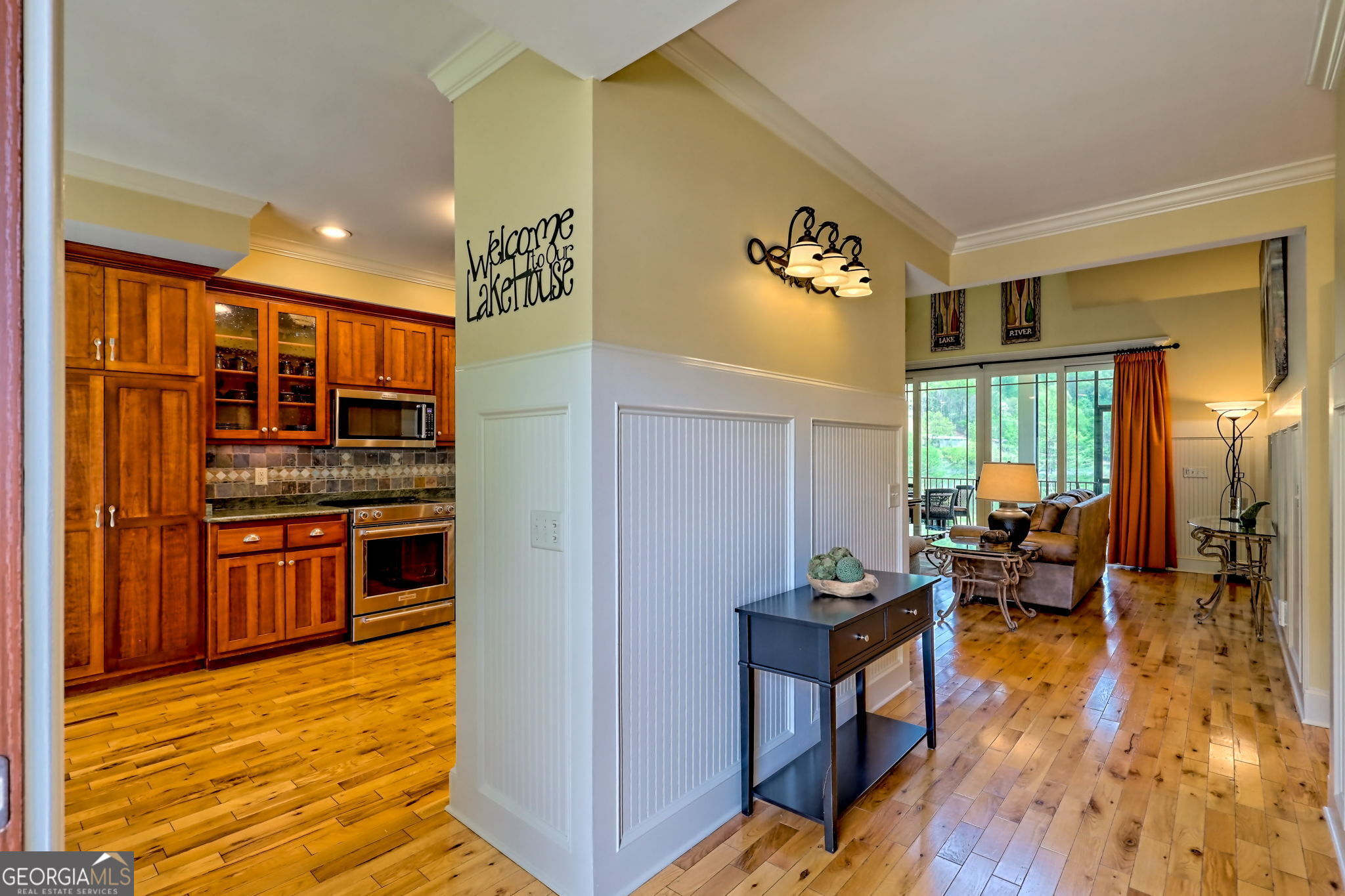 2265 Eastgate Drive Property Photo 13