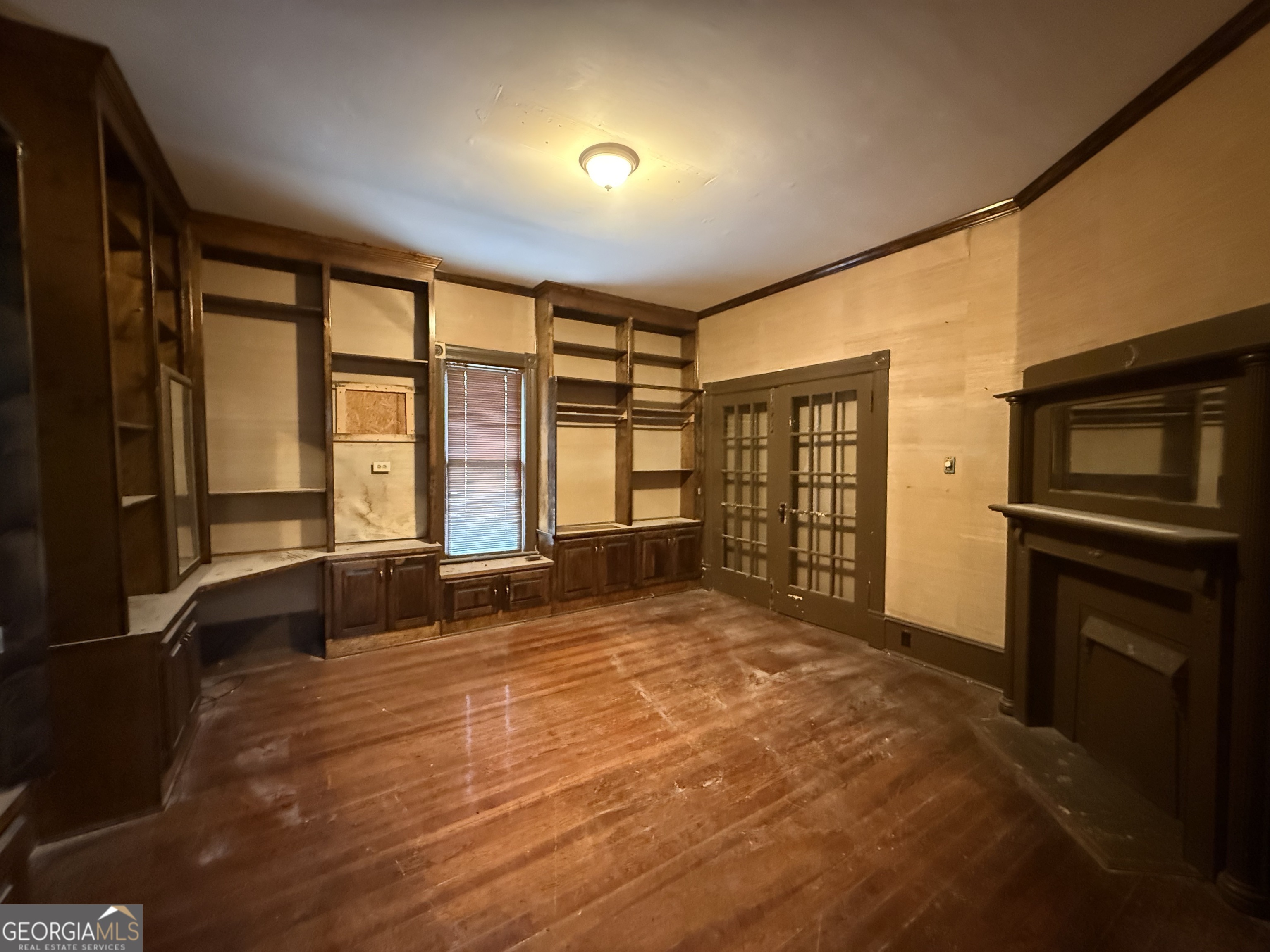 223 S Madison Avenue Property Photo 5
