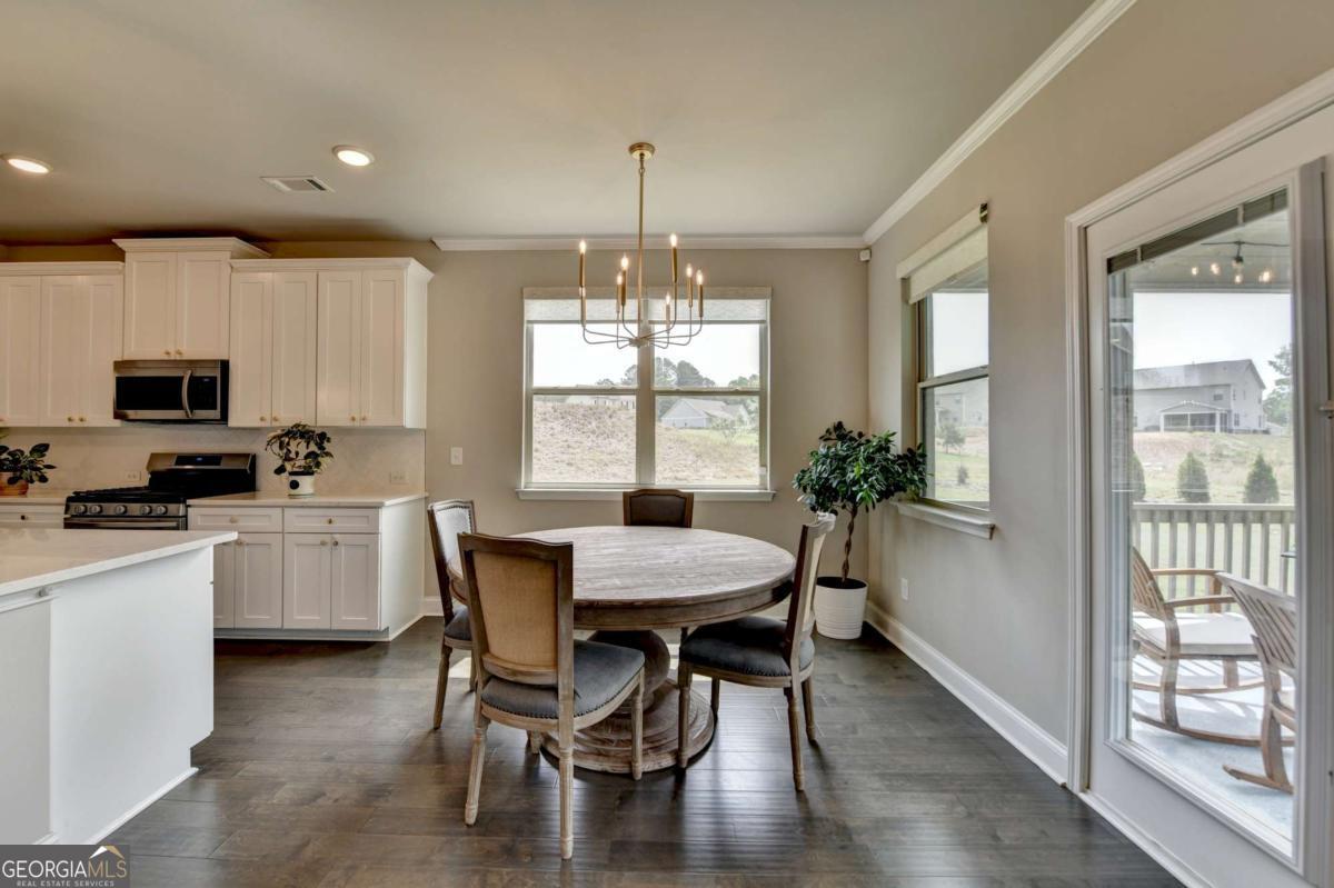 3985 Foxdale Lane Property Photo 17