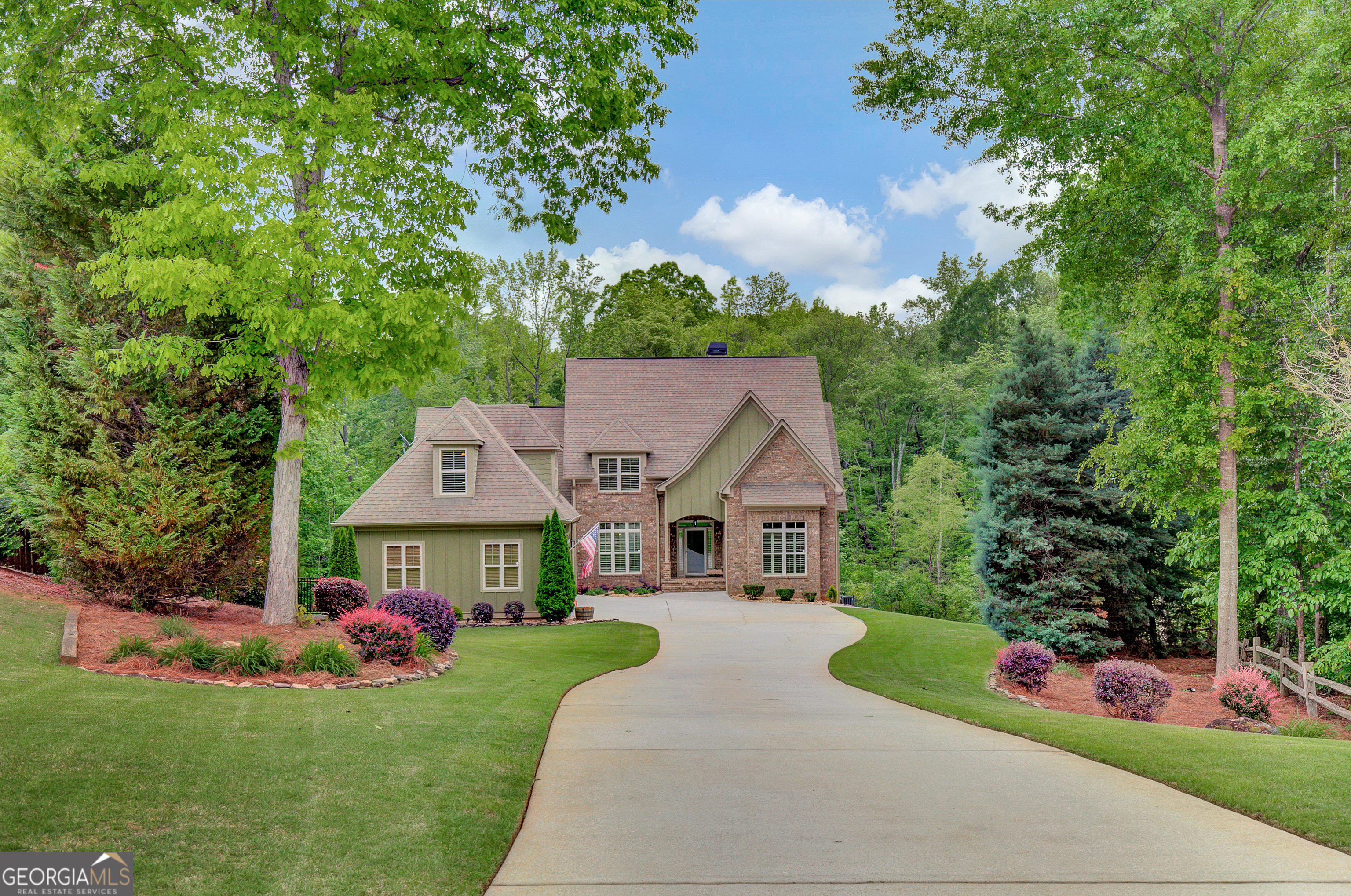 68 Misty Creek Cove Property Photo 1