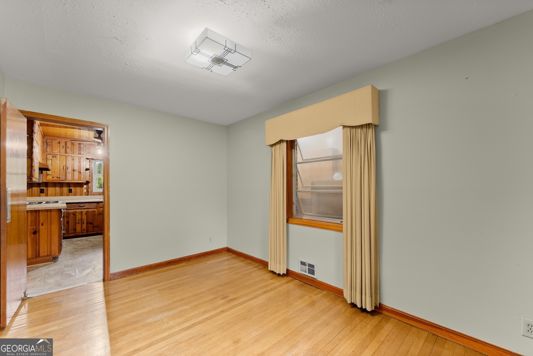 2626 Little River Park Road Property Photo 10
