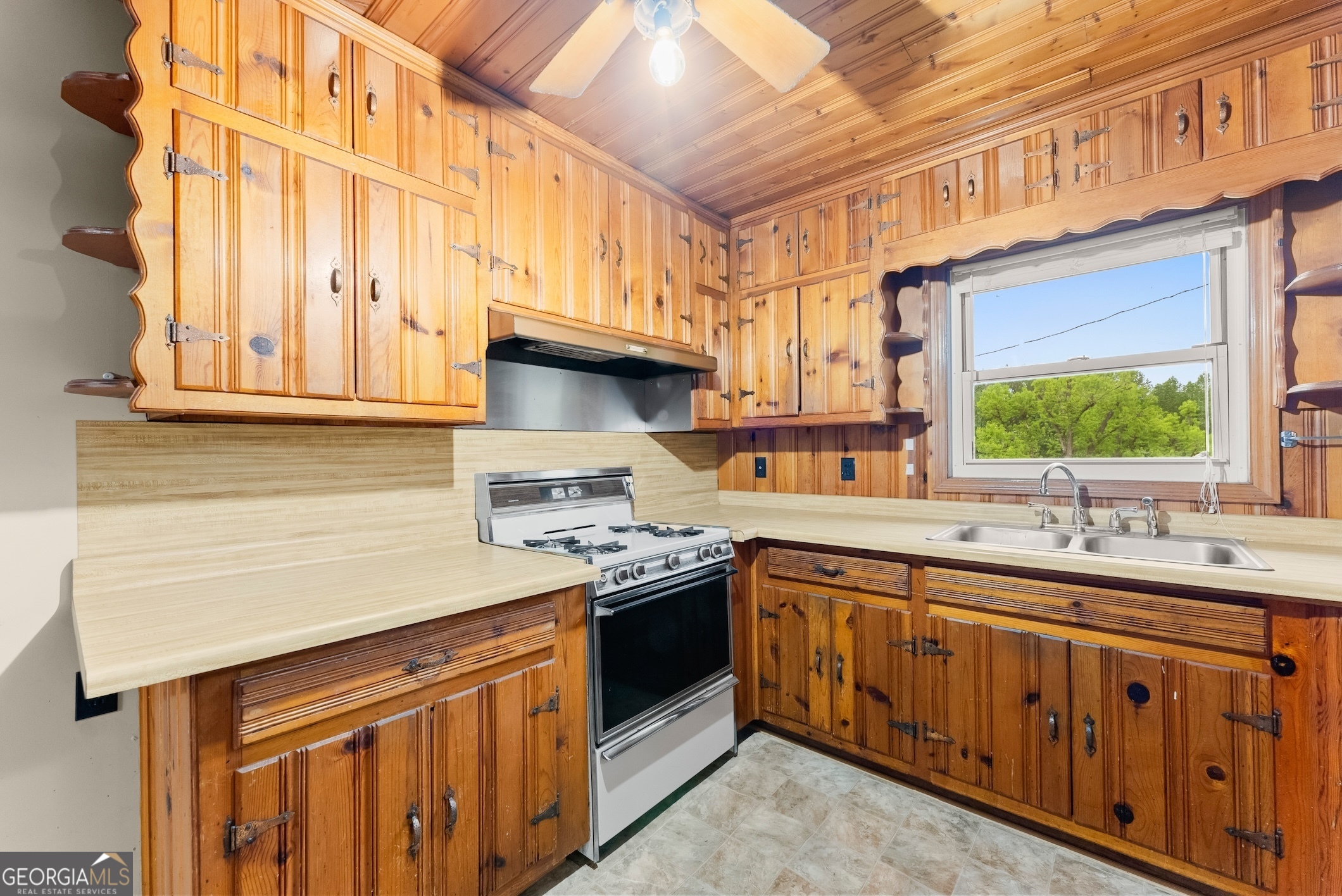 2626 Little River Park Road Property Photo 16