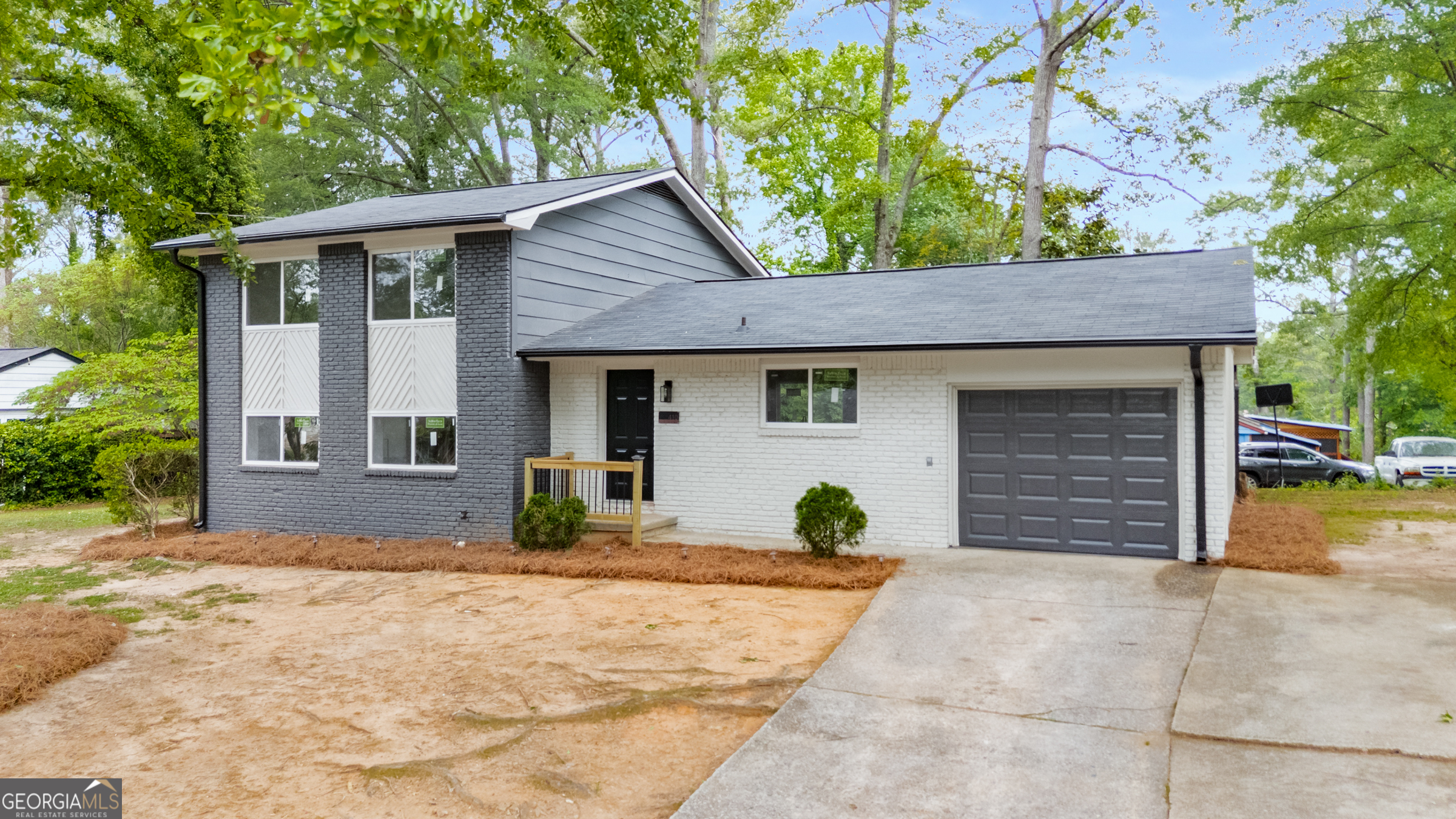 410 Queen Aliese Lane Property Photo 1
