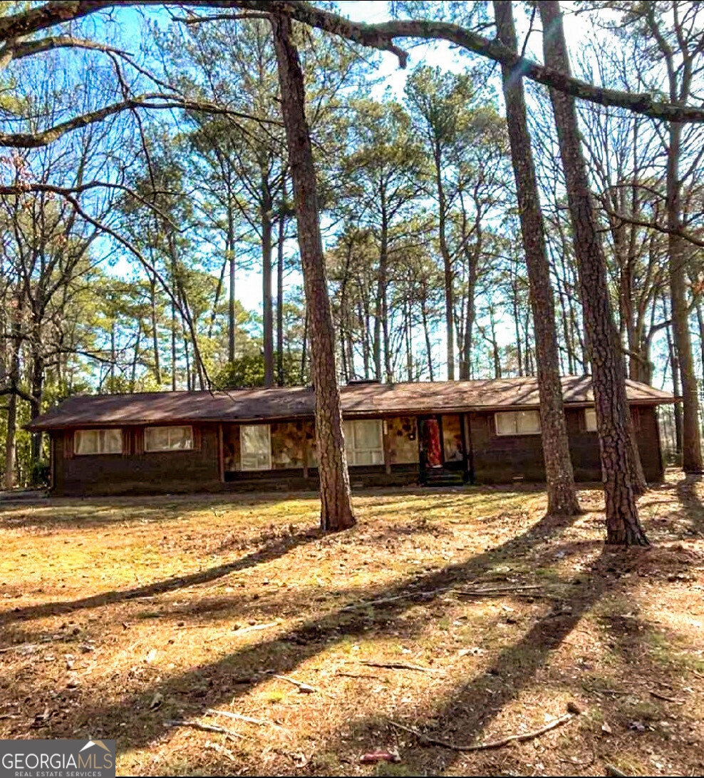 4212 Moore Road Property Photo 1