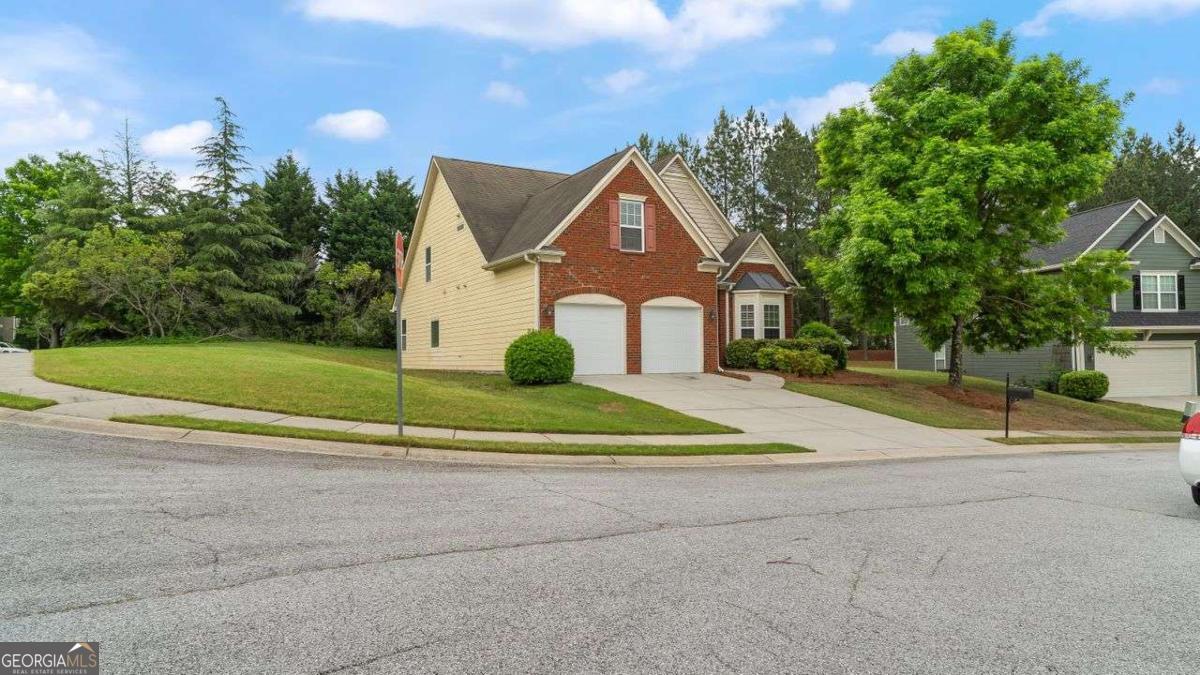 481 Jefferson Chase Circle Se Property Photo 1