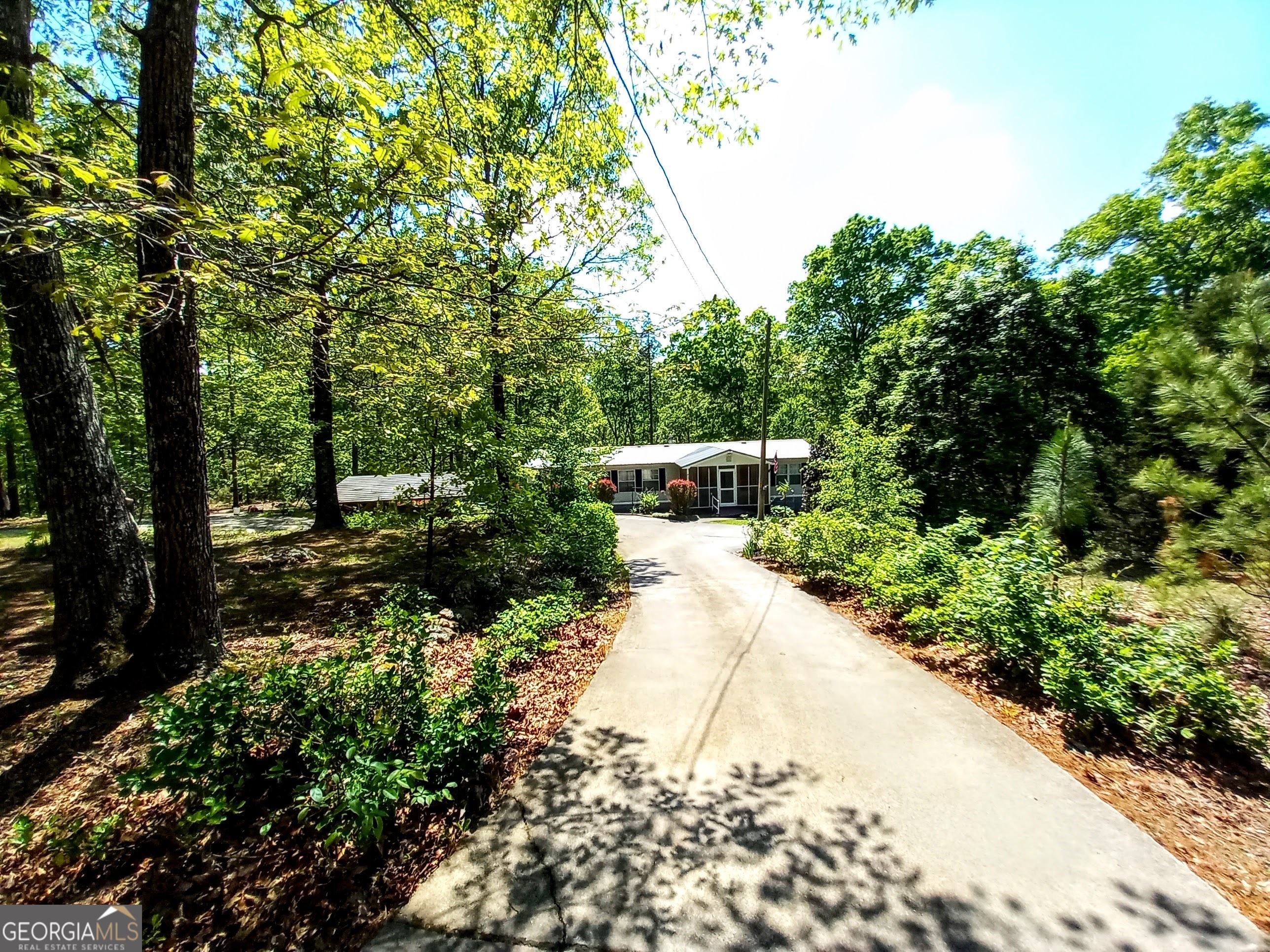 328 Kelly Creek Road Property Photo 1