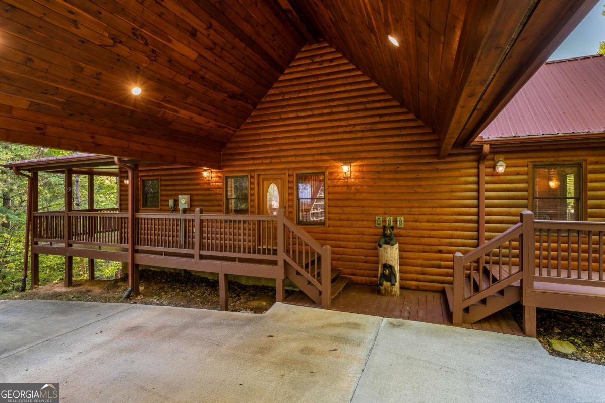 433 Spruce Circle Property Photo 5