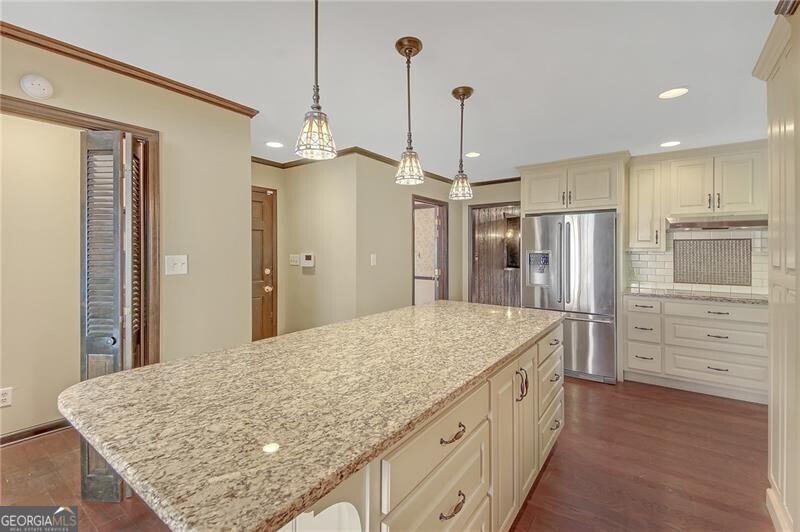 1559 Norwood Drive Property Photo 4