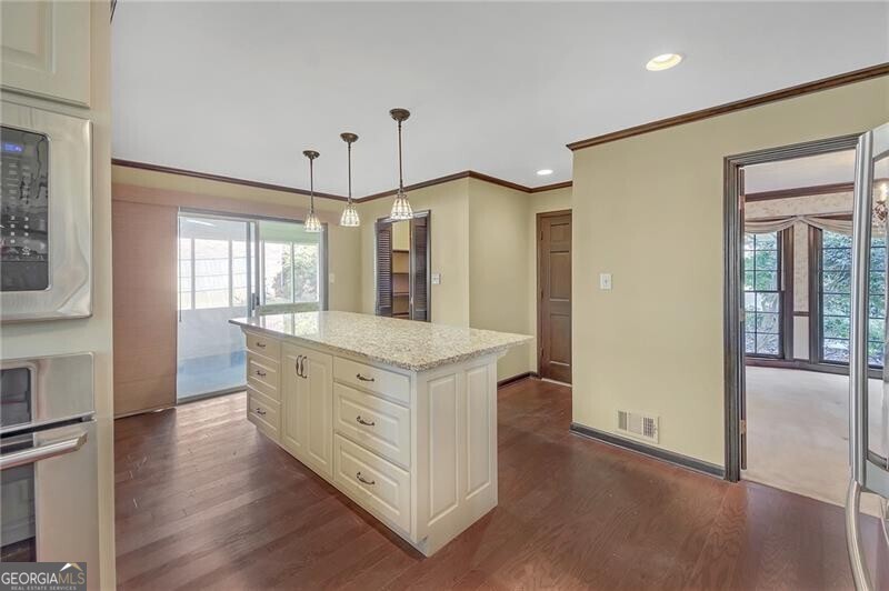 1559 Norwood Drive Property Photo 6