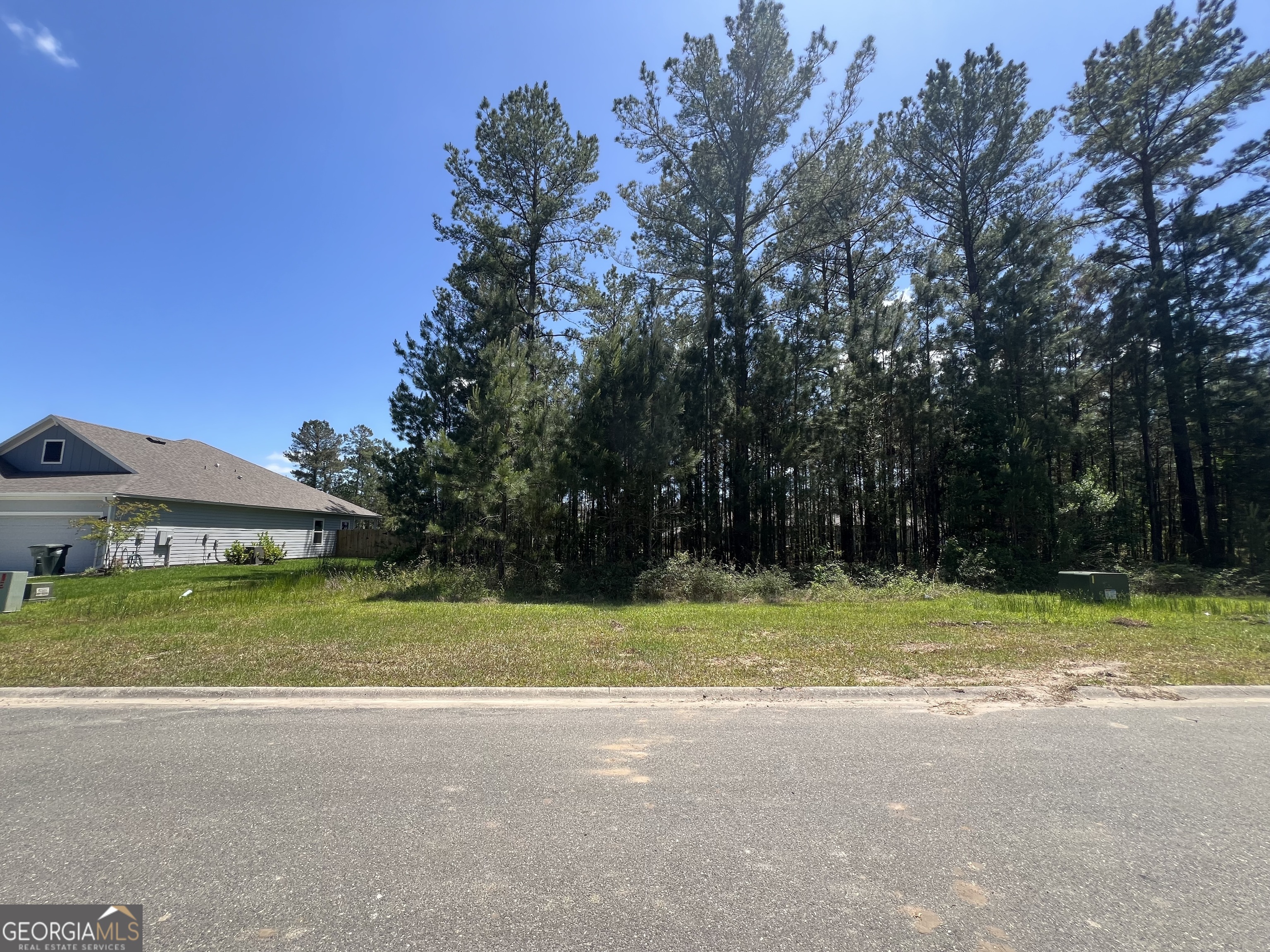 143 Breakwater Loop Property Photo 1