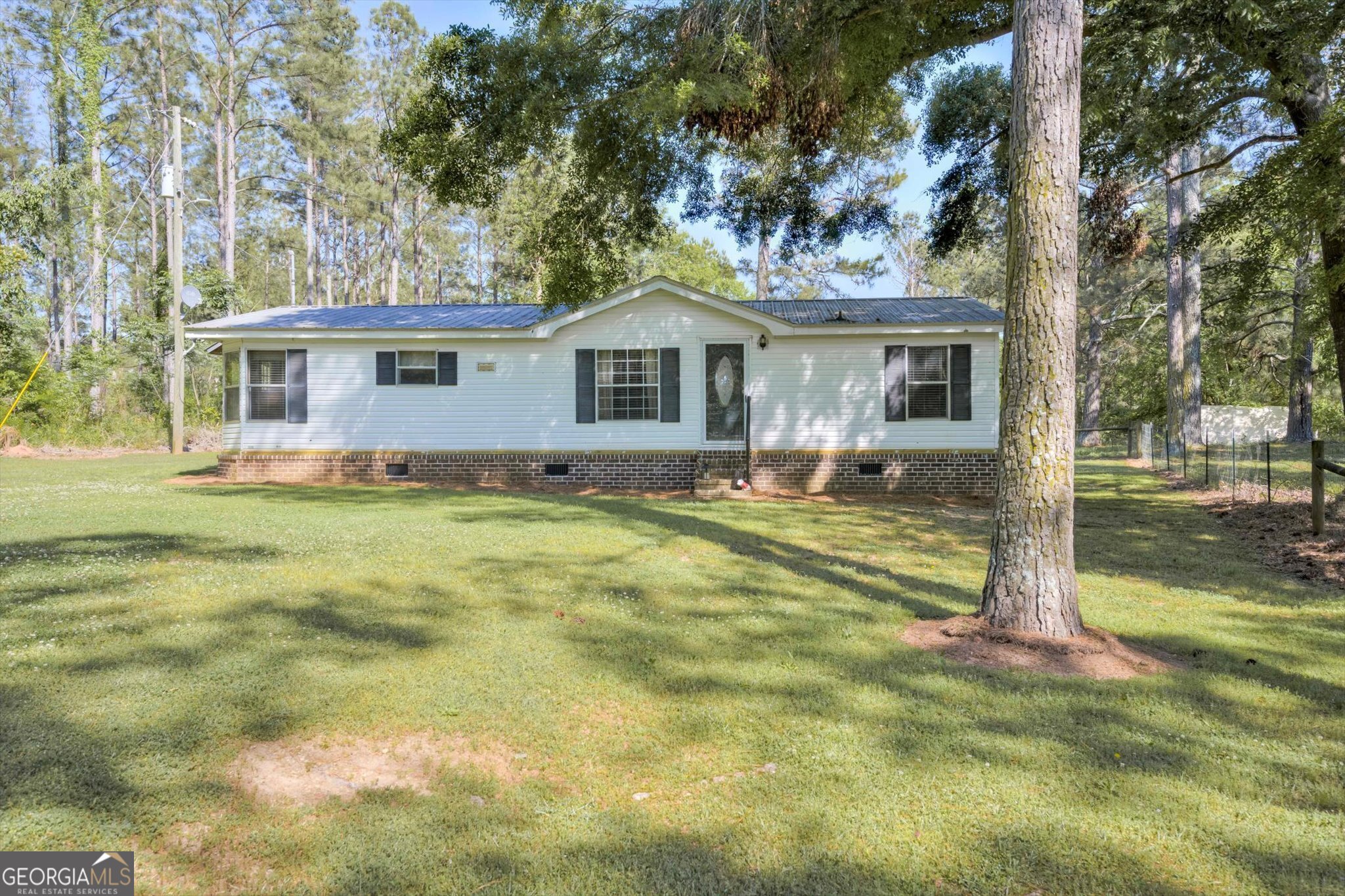 2588 Remsen Road Property Photo 1