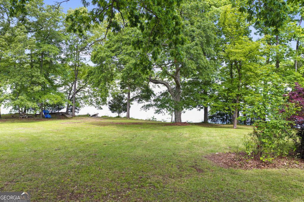 296 Reeves Road Property Photo 6
