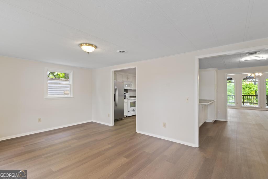 296 Reeves Road Property Photo 8