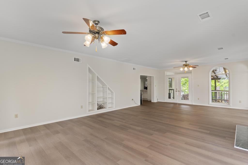 296 Reeves Road Property Photo 14
