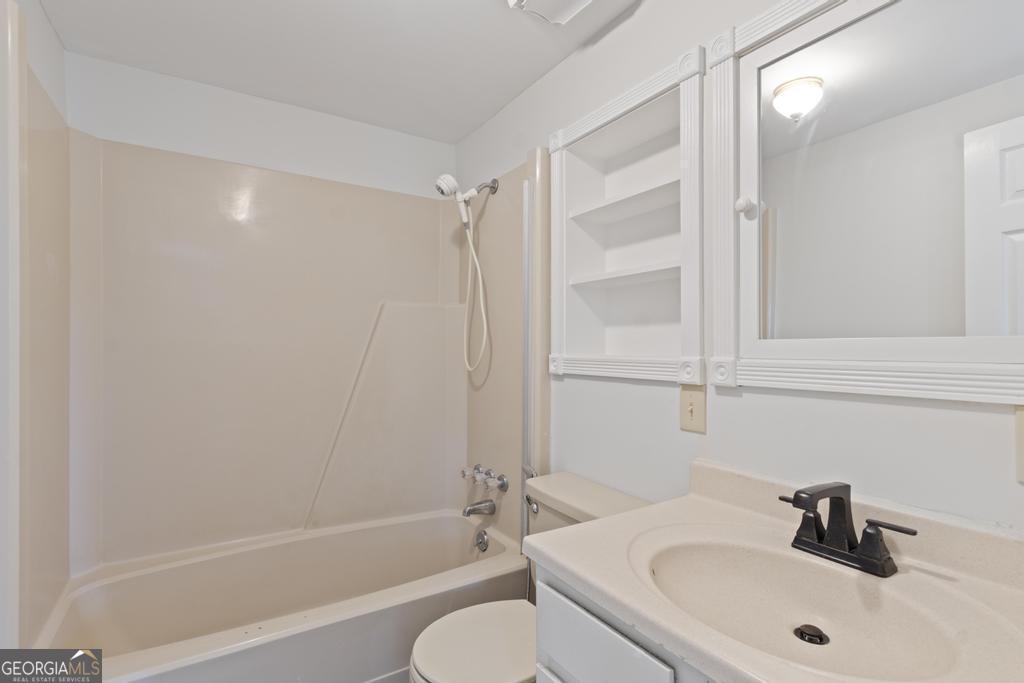 296 Reeves Road Property Photo 20