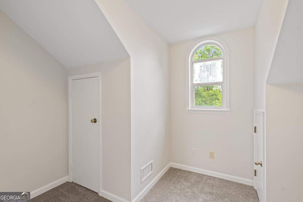 296 Reeves Road Property Photo 27