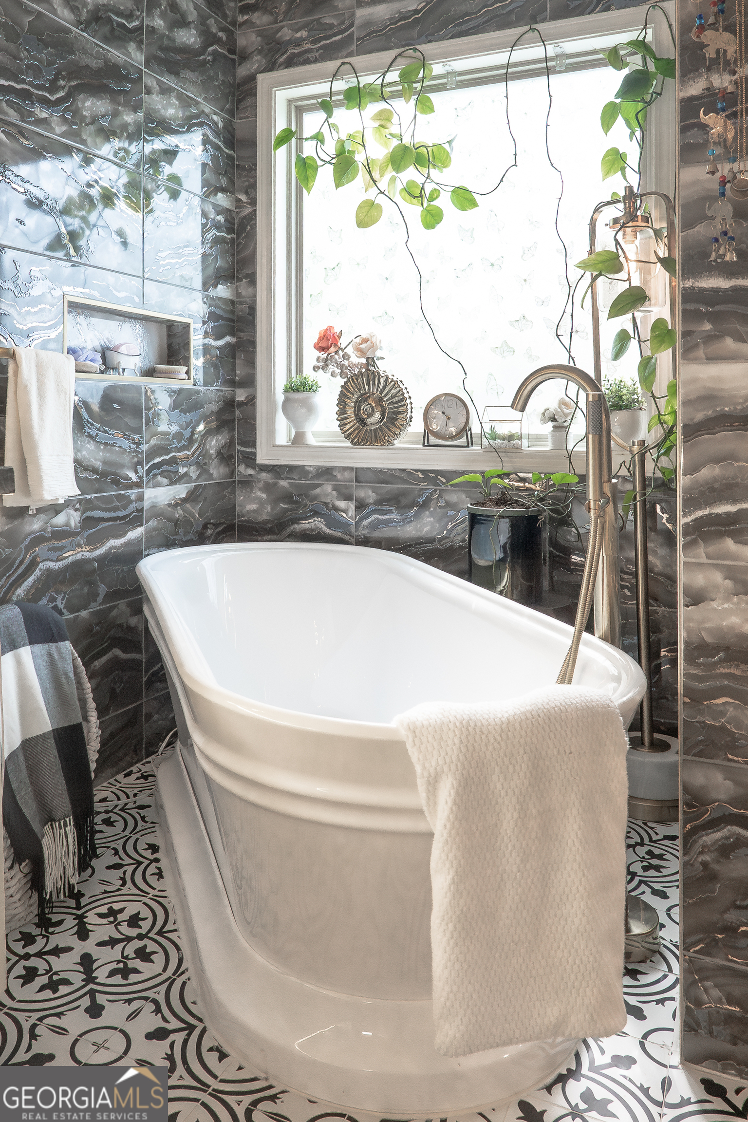 27 Creekside Drive Property Photo 13