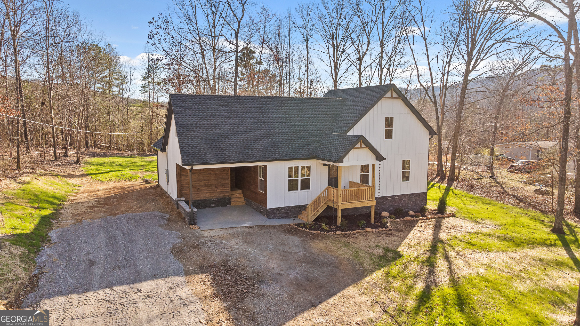 1145 Daniels Road Property Photo 1