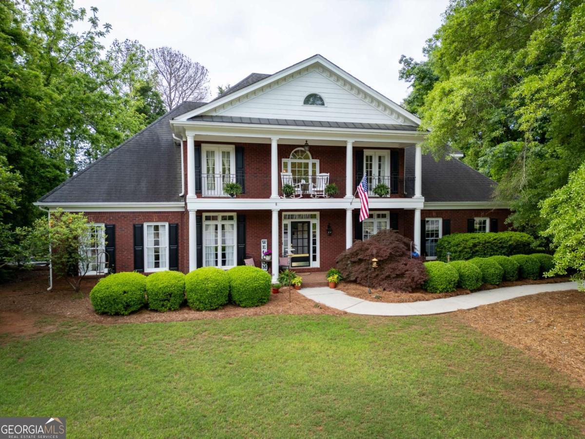 1060 Fox Hollow Court Property Photo 1