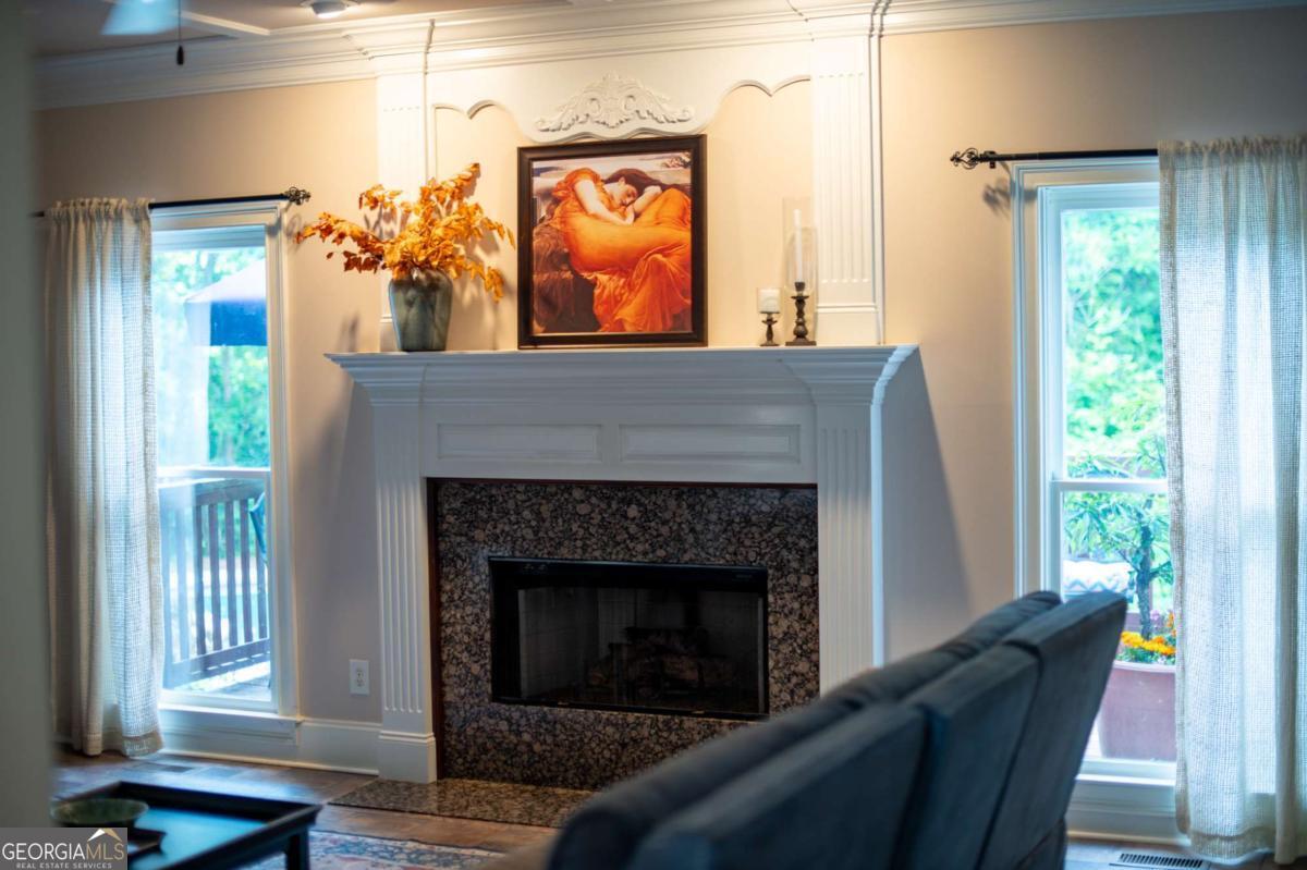 1060 Fox Hollow Court Property Photo 8