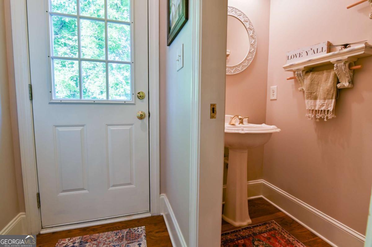 1060 Fox Hollow Court Property Photo 25