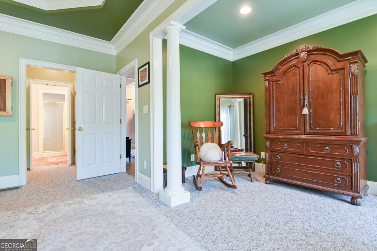 1060 Fox Hollow Court Property Photo 32