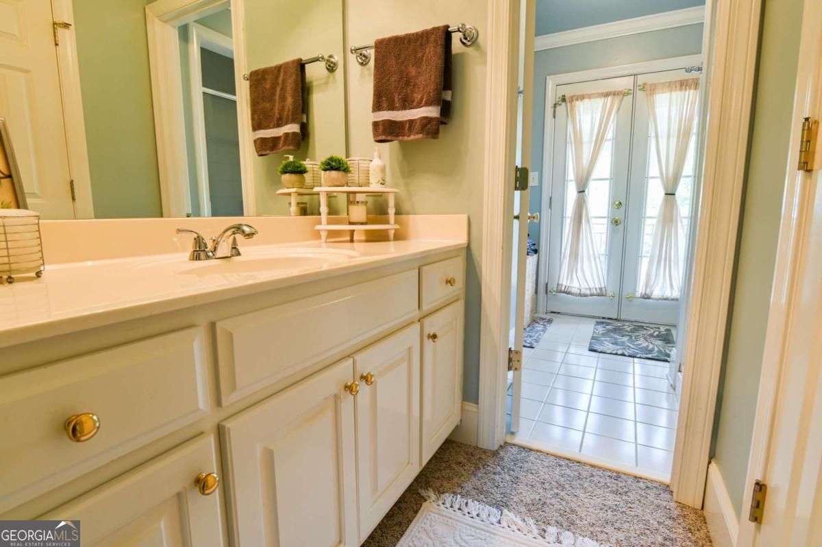 1060 Fox Hollow Court Property Photo 45