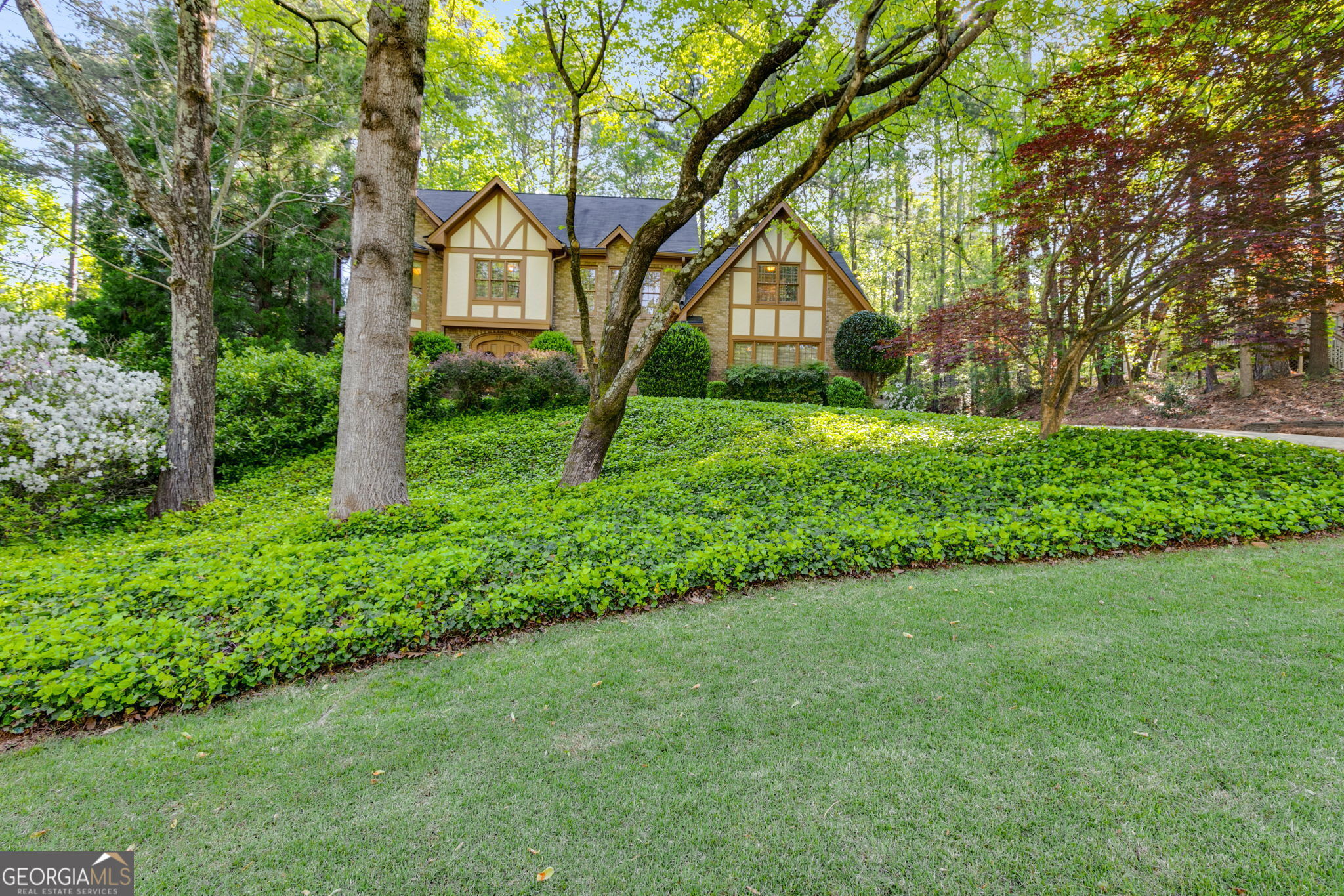 375 Spindle Court Property Photo 1