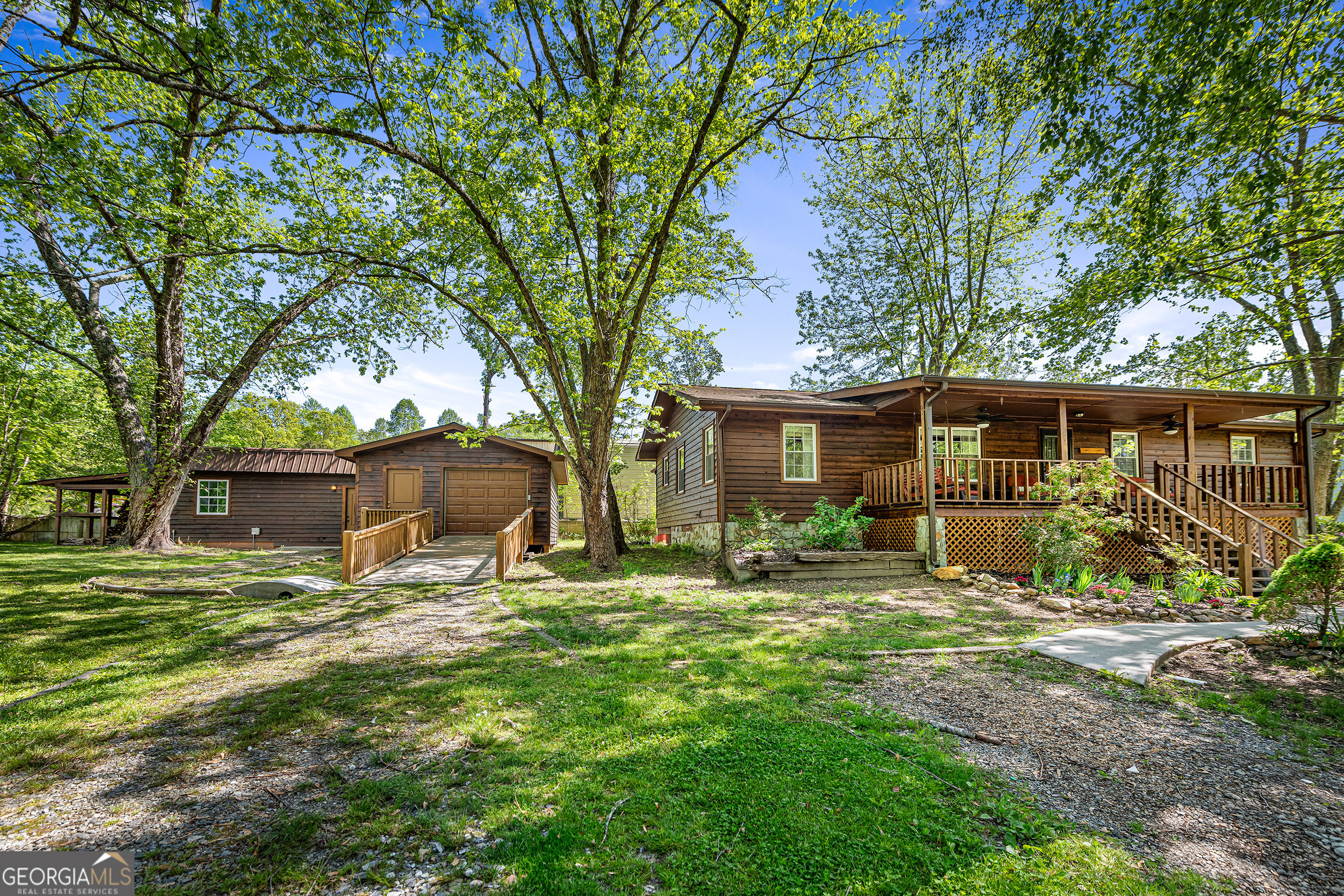 1252 Old Gum Log Road Property Photo 1