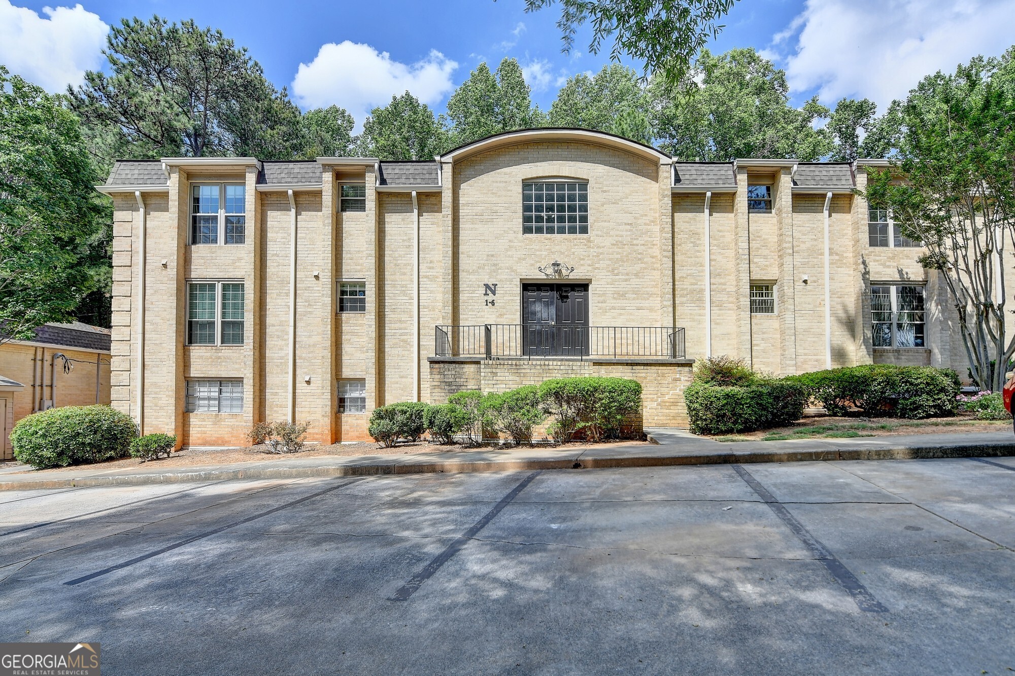 5400 Roswell Road # N1 Property Photo 1