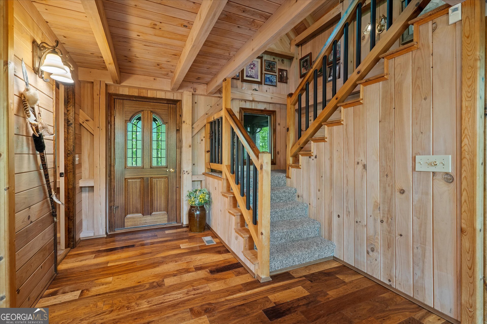 9511 Highpoint Road Property Photo 8