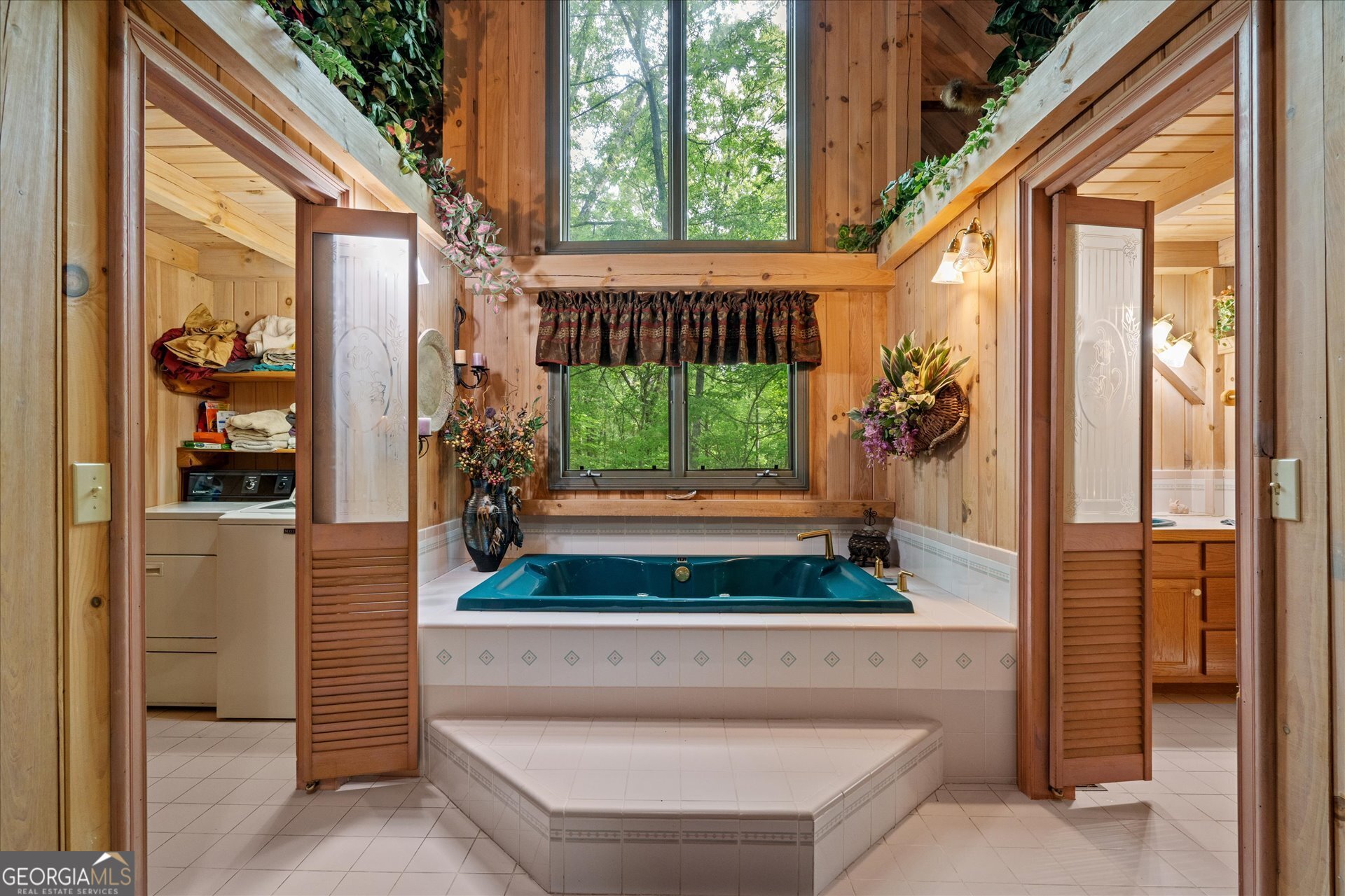 9511 Highpoint Road Property Photo 19