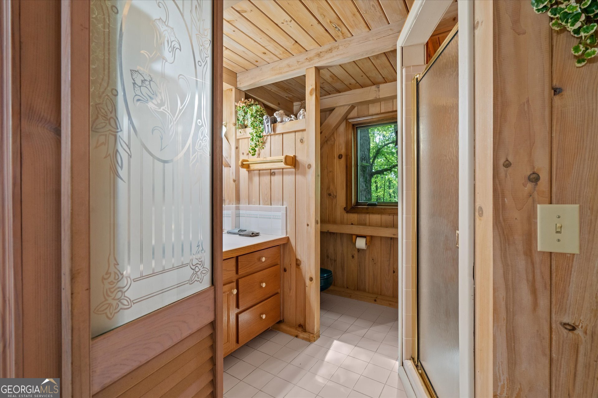 9511 Highpoint Road Property Photo 20