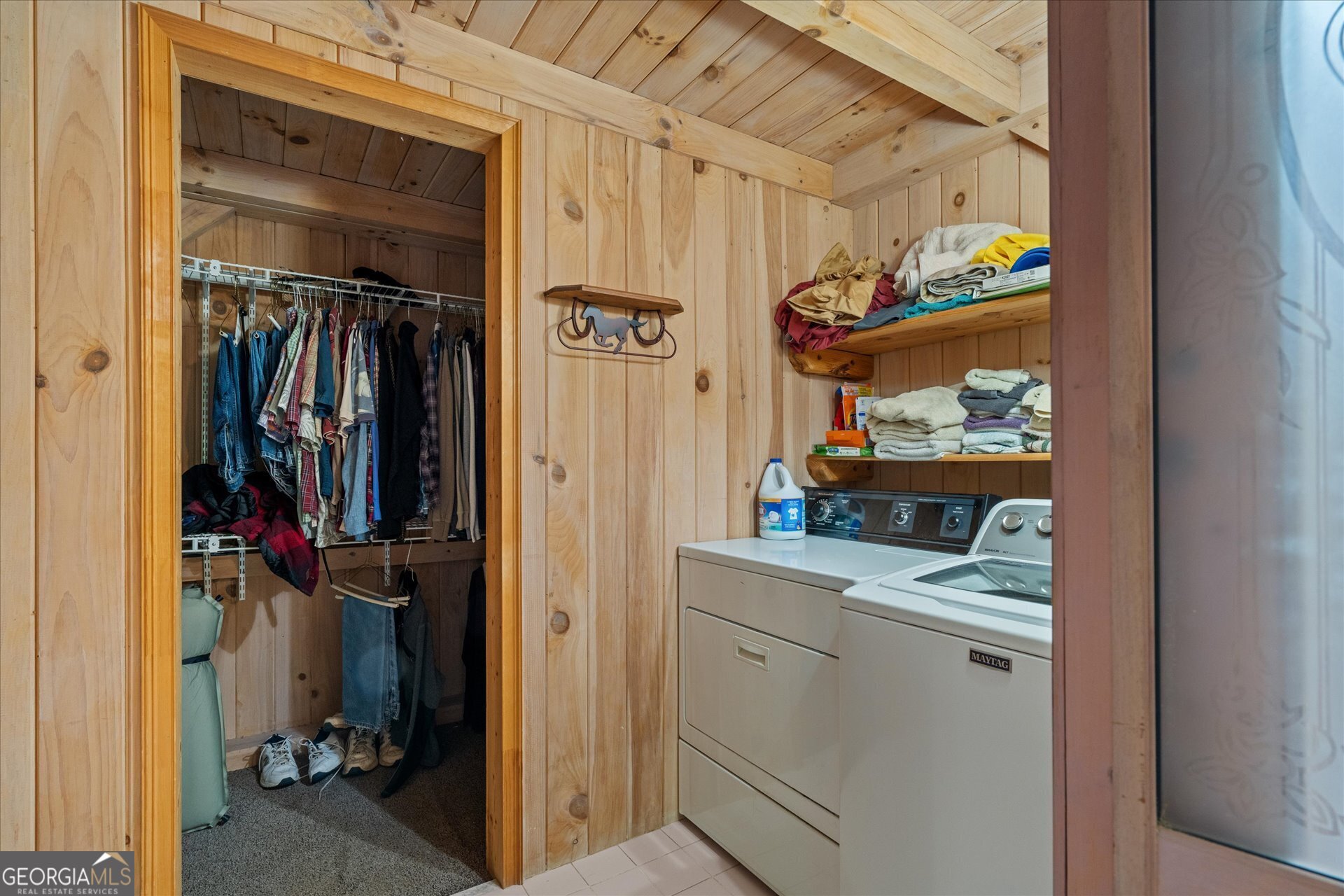 9511 Highpoint Road Property Photo 22