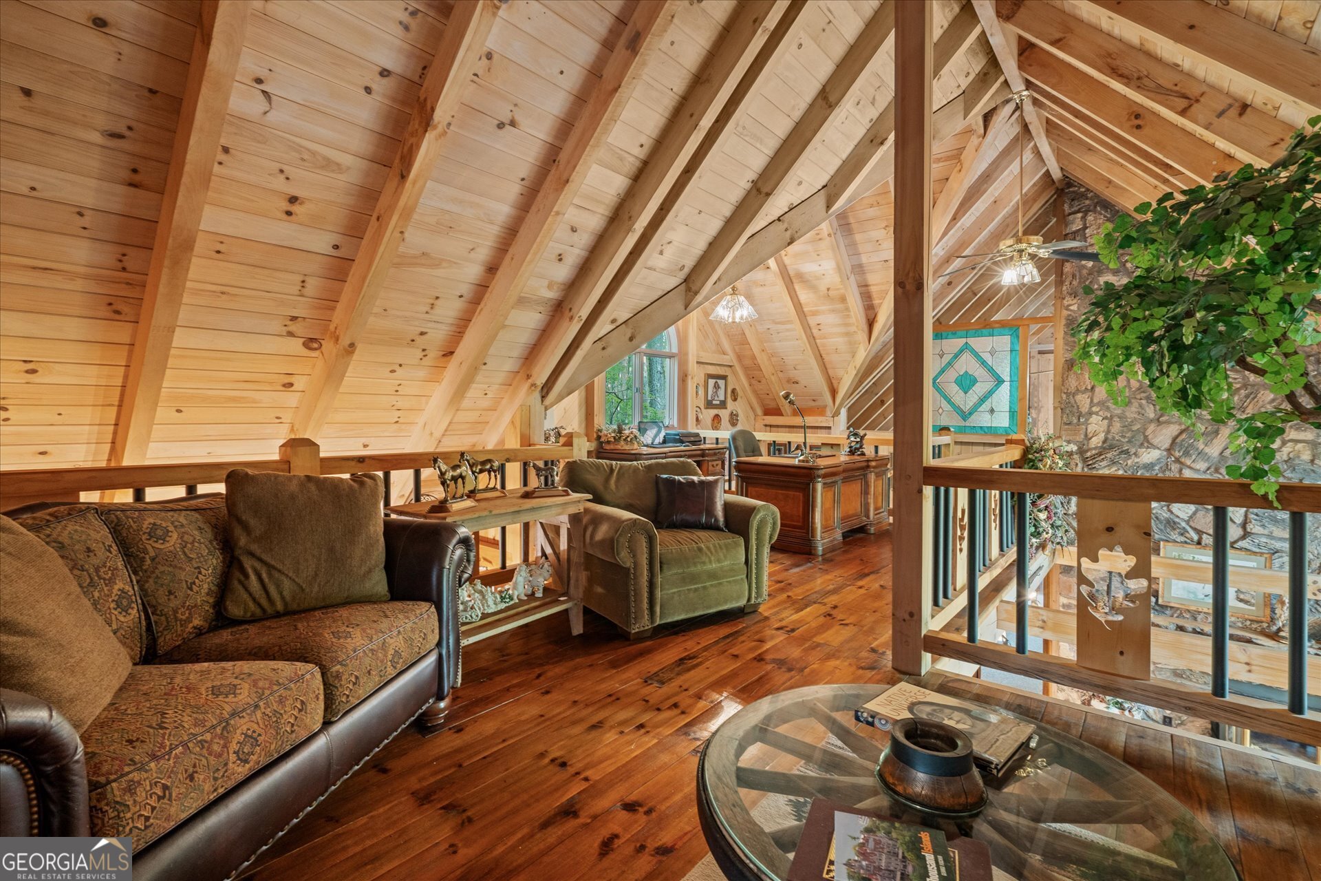 9511 Highpoint Road Property Photo 25