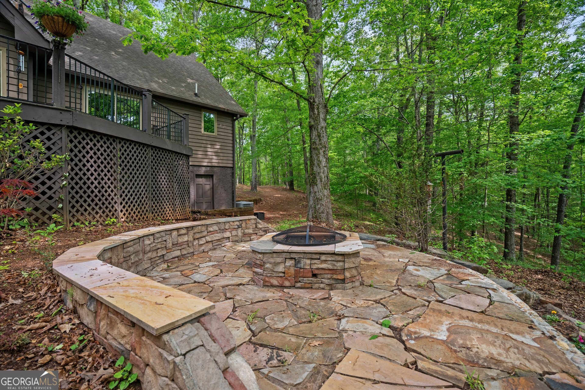 9511 Highpoint Road Property Photo 32