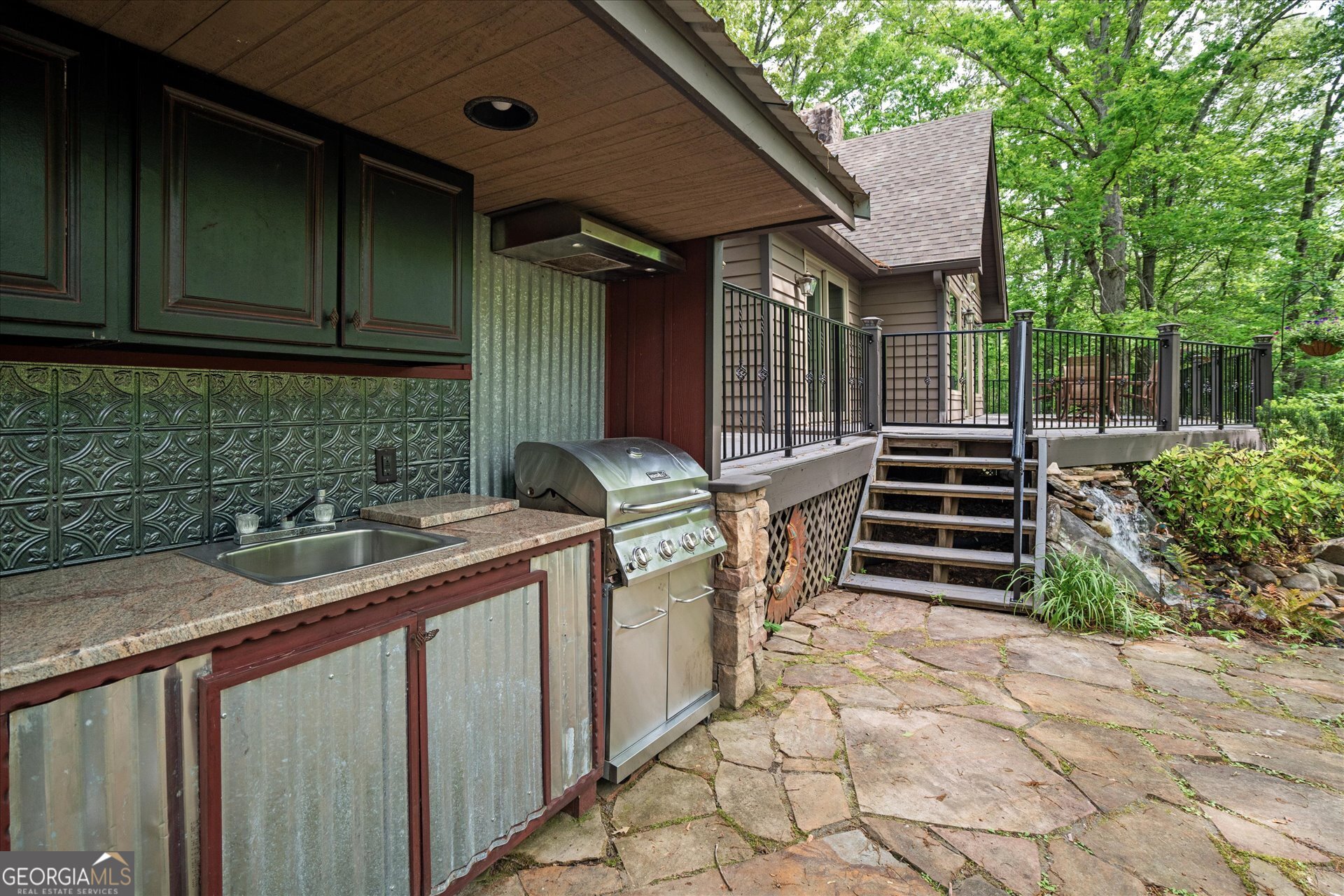 9511 Highpoint Road Property Photo 33