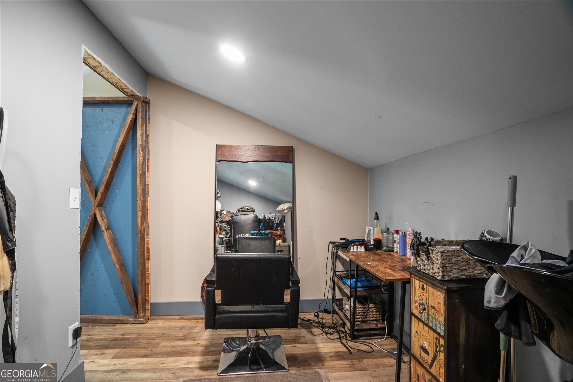 9511 Highpoint Road Property Photo 57