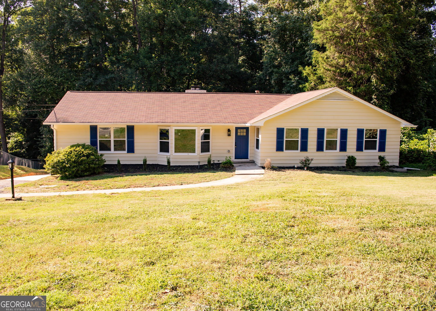 2751 Colonial Drive Property Photo 1