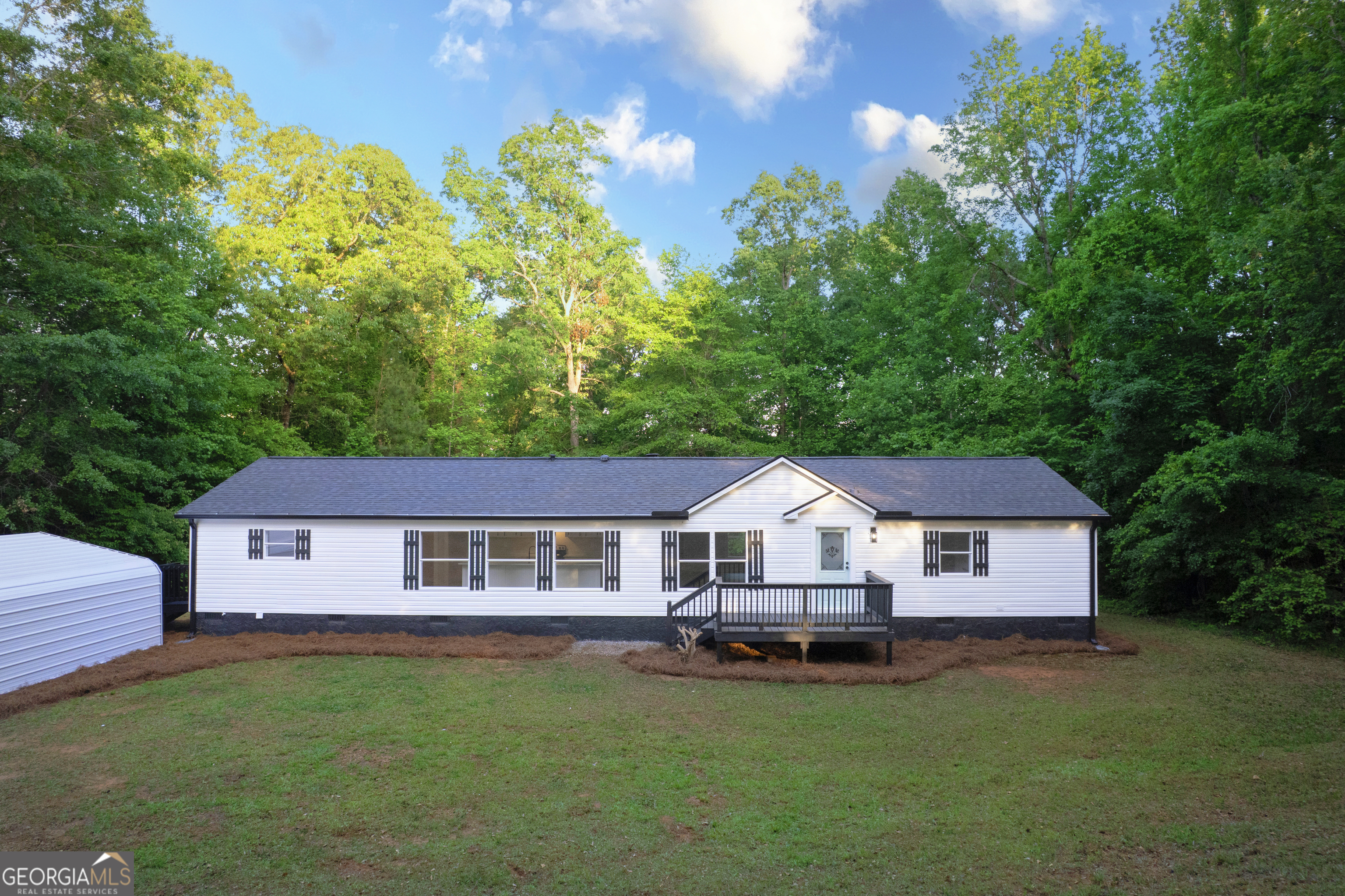 139 6th Street Extension Property Photo 1