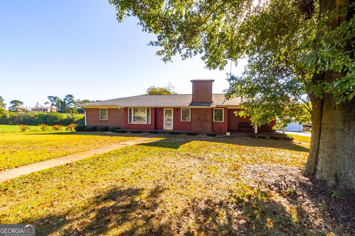8133 Lula Road Property Photo 1