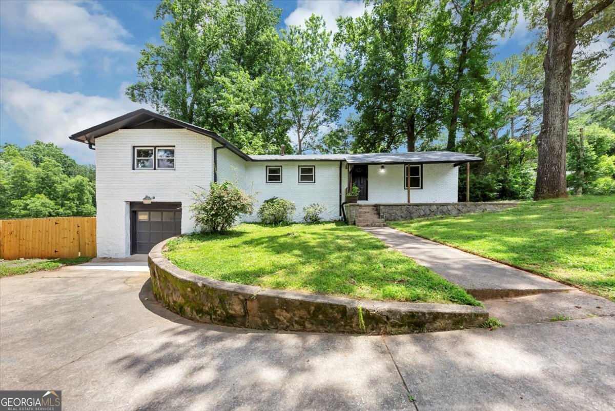 3807 Greenhill Drive Property Photo 1