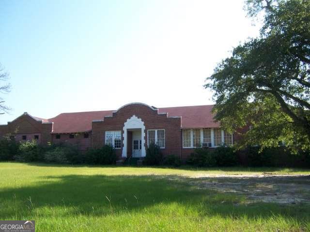 4912 Westside Road Property Photo 1