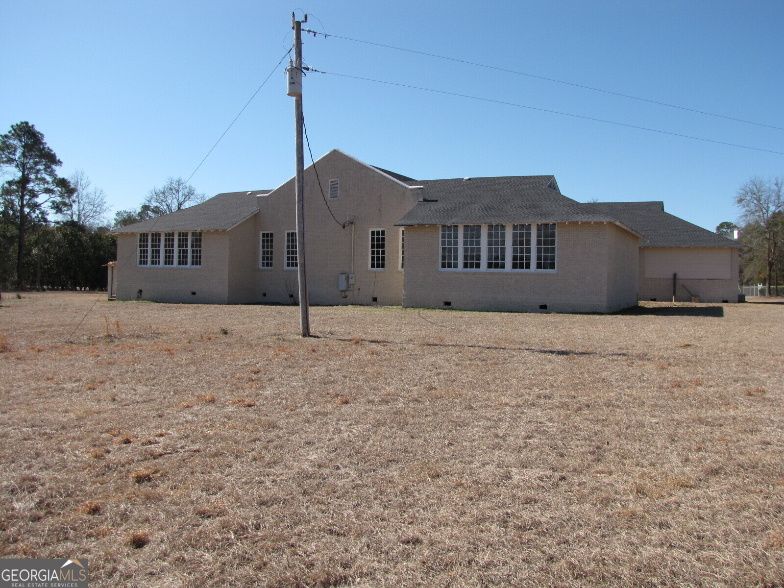 4912 Westside Road Property Photo 3