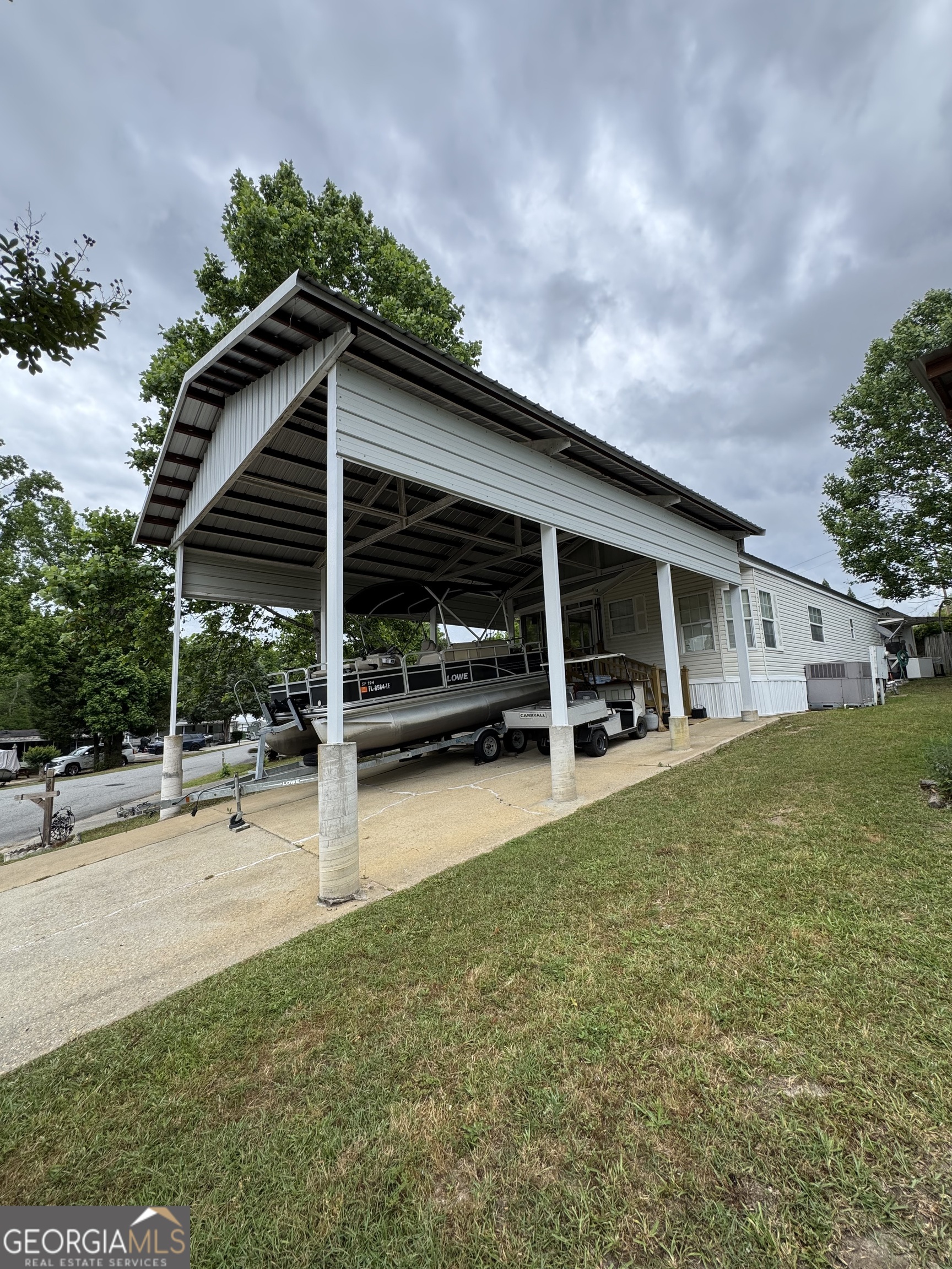 30 Whispering Pines Property Photo 1