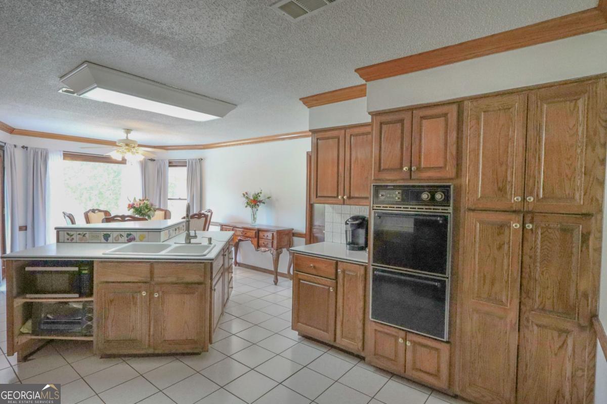 2100 Highway 138 E Property Photo 8