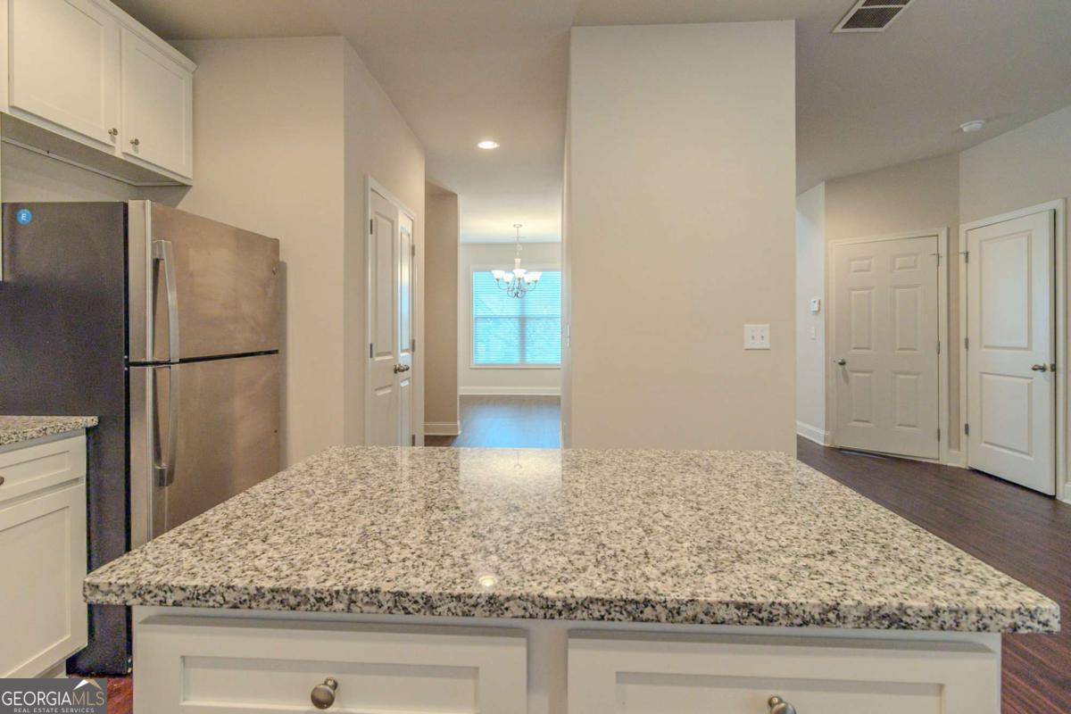 406 Dublin Way Property Photo 9