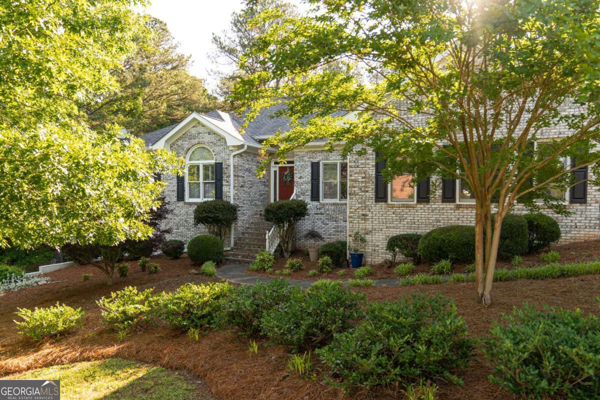 17 Hampton Way Property Photo 1