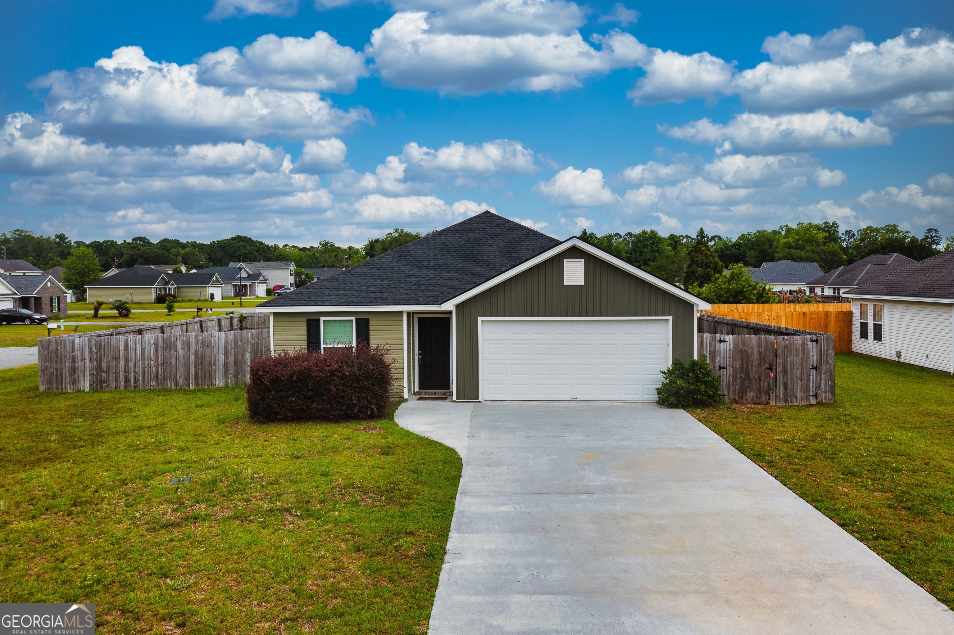 111 Auburn Circle
