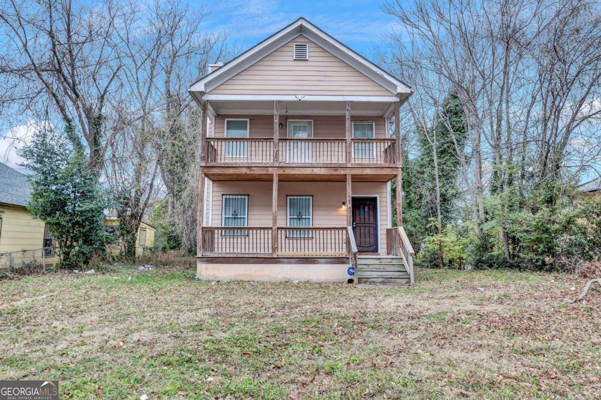 392 Vine Street Nw Property Photo 1